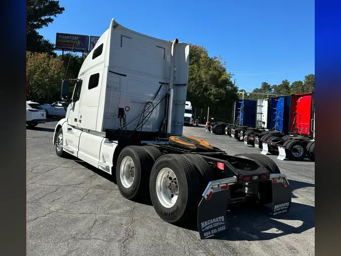 2019 VOLVO VNL64T760