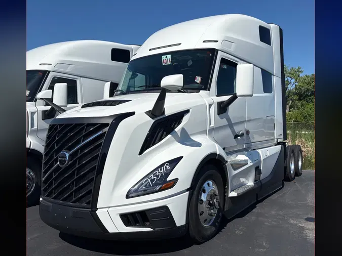 2027 VOLVO TRUCK VNL64TV04358544588a21cde7d330f13e9edc1270