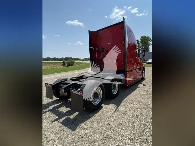 2020 FREIGHTLINER CASCADIA 126