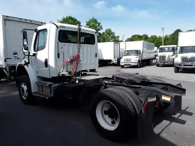 2014 FREIGHTLINER M2 106