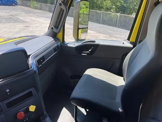 2023 International LT625
