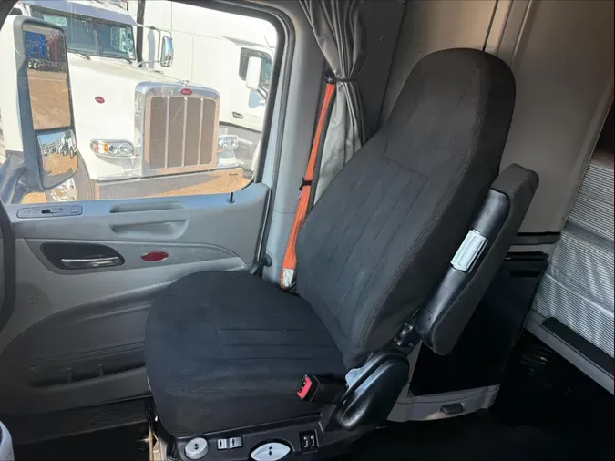 2021 Peterbilt 579