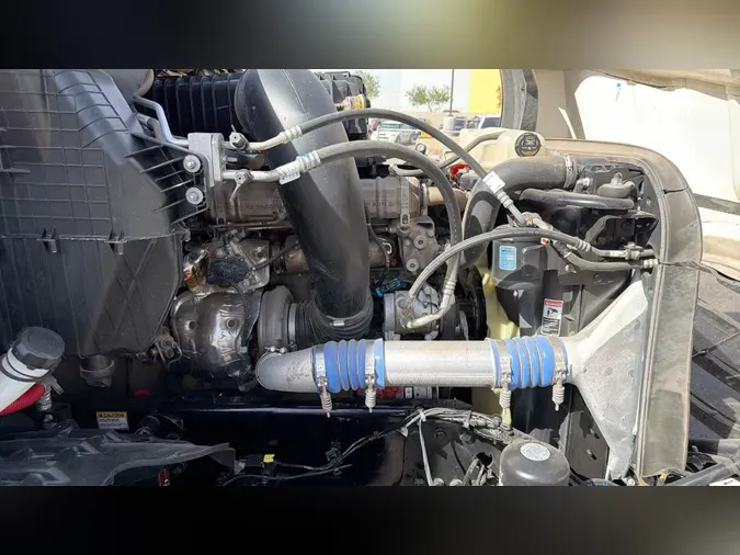 2025 Freightliner Cascadia 126