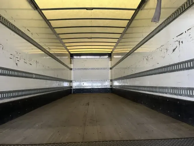 2021 FREIGHTLINER/MERCEDES M2 106