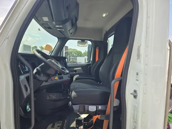 2019 FREIGHTLINER NEW CASCADIA PX12664
