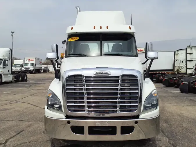 2018 FREIGHTLINER/MERCEDES CASCADIA 125