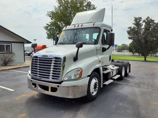 2020 FREIGHTLINER/MERCEDES CASCADIA 125