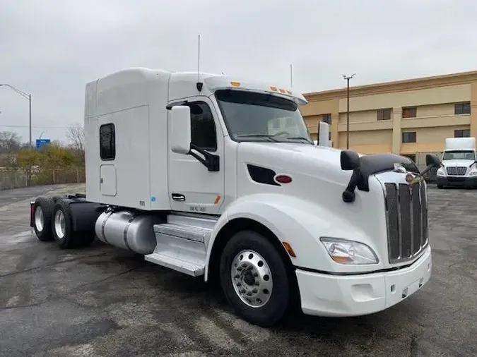 2022 Peterbilt 579