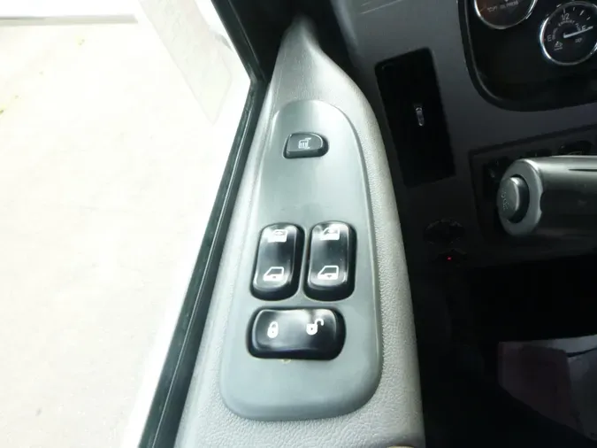 2020 Peterbilt 337
