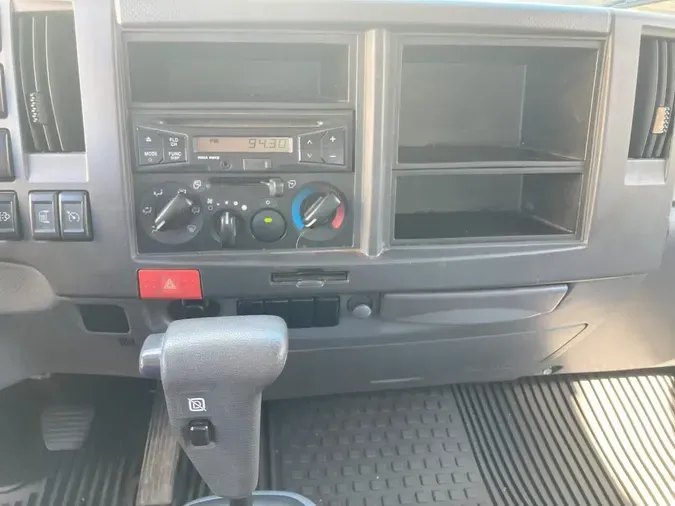 2018 ISUZU NPR359916b2cca22bad0f41646ef9c95cc0