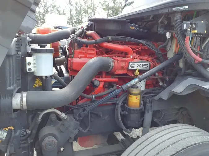 2019 NAVISTAR INTERNATIONAL LT625 DAYCAB T/A