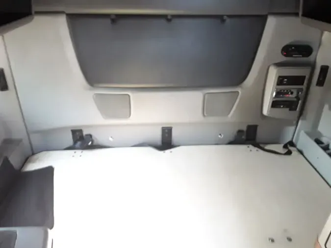 2019 NAVISTAR INTERNATIONAL LT625 SLPR CAB