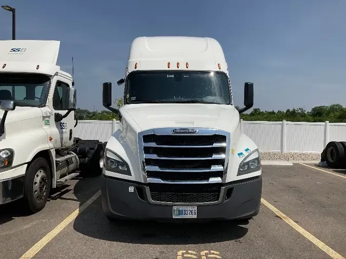 2020 Freightliner T12664ST