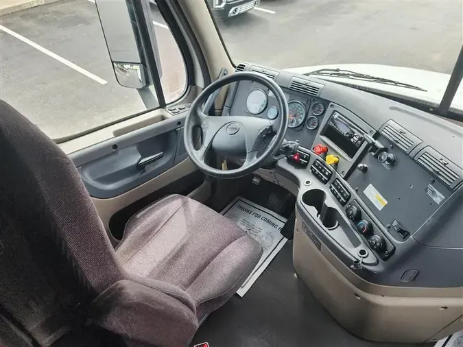 2020 FREIGHTLINER CASCADIA