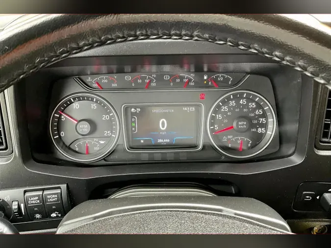 2022 INT LT625 6x4