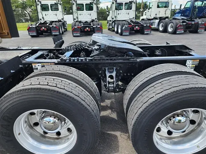 2022 KENWORTH T680