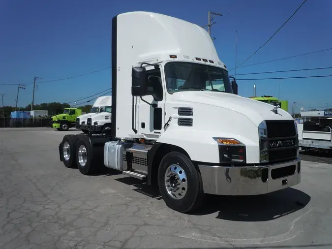 2026 MACK AN64T