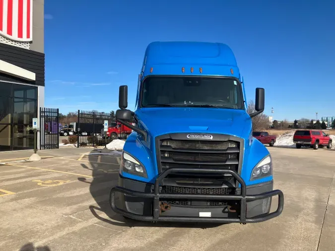 2022 Freightliner Cascadia