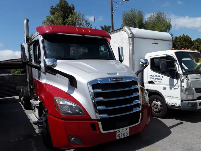 2020 FREIGHTLINER/MERCEDES NEW CASCADIA 11635a6f2597ec9ae371eeae87d1d0db22f