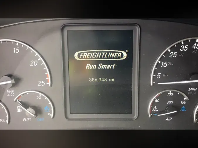 2021 Freightliner Cascadia 126
