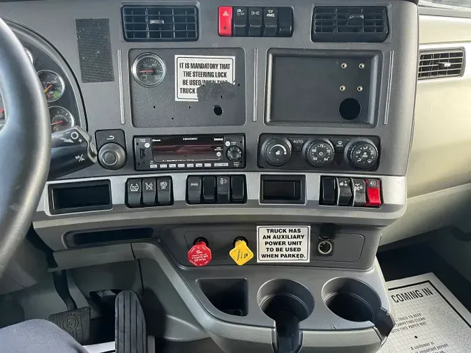 2022 Kenworth T68035af5ea5b0354075b1ad48de16f62418