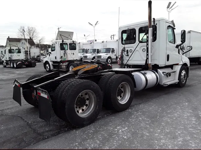 2020 FREIGHTLINER/MERCEDES NEW CASCADIA PX12664