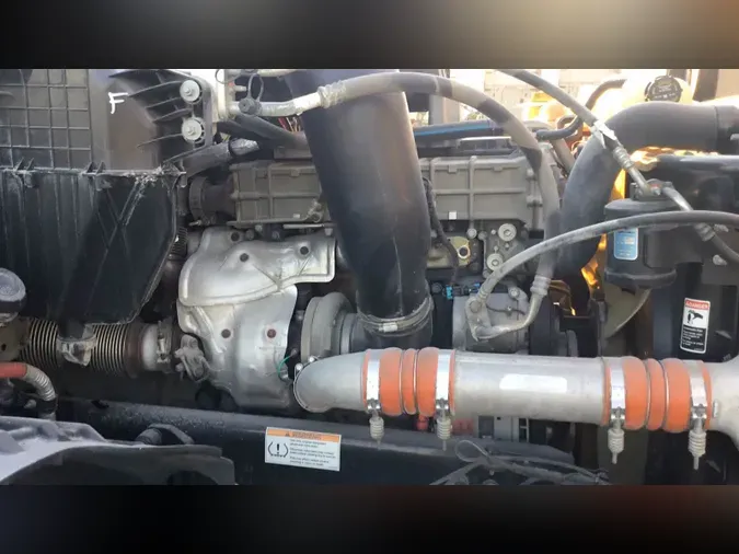 2022 Freightliner Cascadia 126