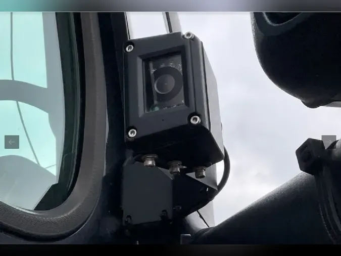 2025 VOLVO VNL64T74035b6a7a89a0869205f5d0da34cabfd61