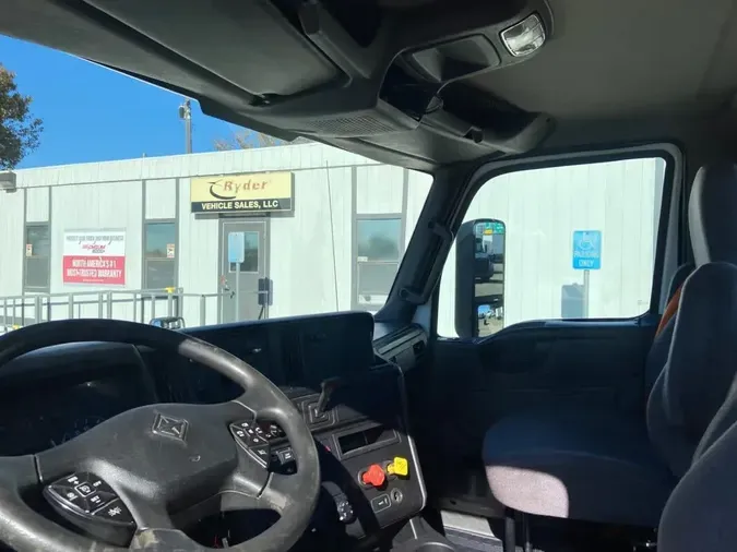 2019 NAVISTAR INTERNATIONAL RH613 DAYCAB S/A
