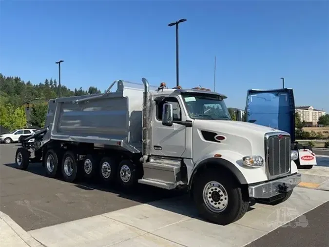 2025 PETERBILT 567