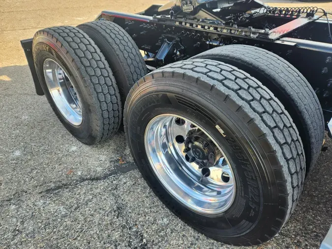 2023 VOLVO VNL64T86035b94b83c623b4e23192753a87feff24