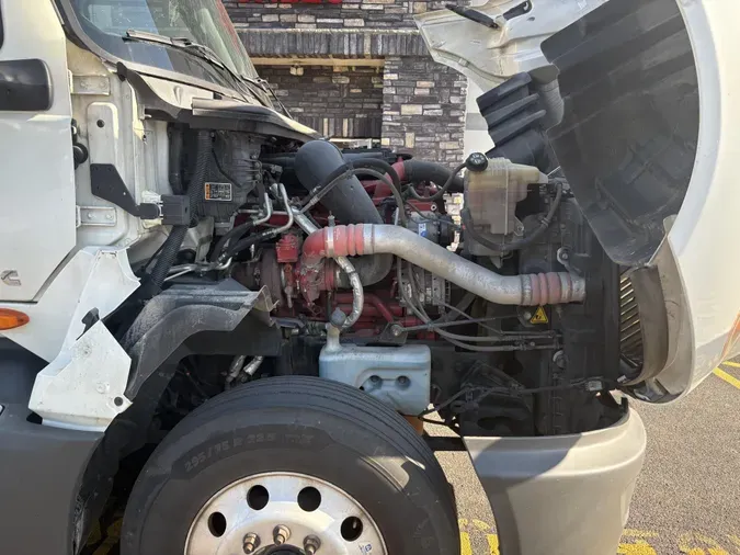 2022 International LT625