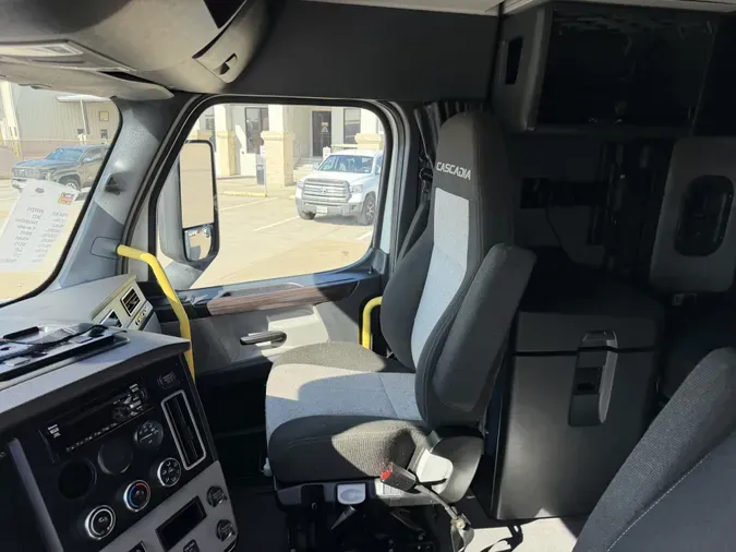 2022 Freightliner Cascadia