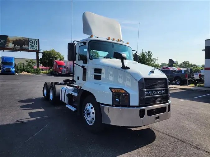 2021 MACK AN64T