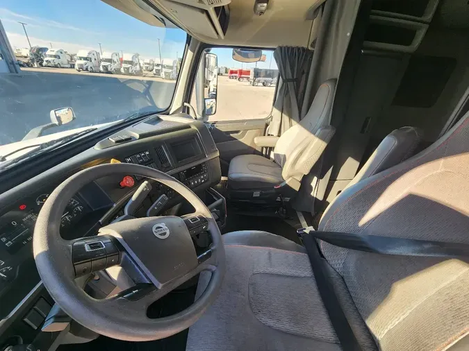 2023 VOLVO VNL64T76035c46b55f993b157fda727bf8a0f8ed8