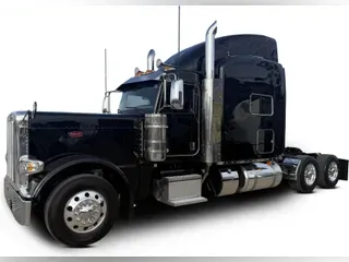 2022 Peterbilt 389