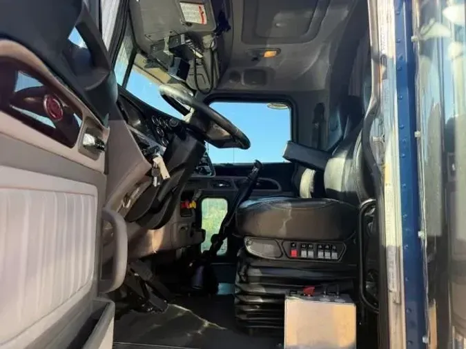 2023 Peterbilt 38935c54fa4209ddc45ee05871fedecbdc3