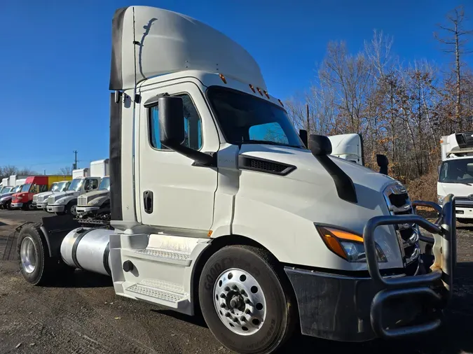 2019 FREIGHTLINER/MERCEDES NEW CASCADIA 116