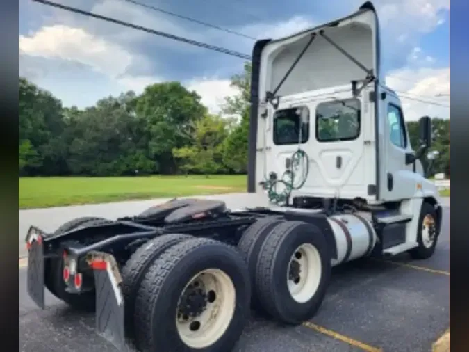 2019 FREIGHTLINER/MERCEDES CASCADIA 12535d1599139ca3a1dc8c70fb9b3176433