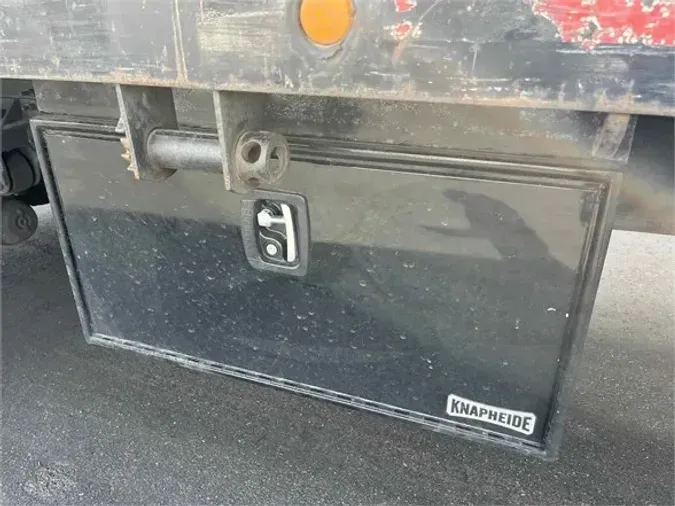 2015 HINO 268