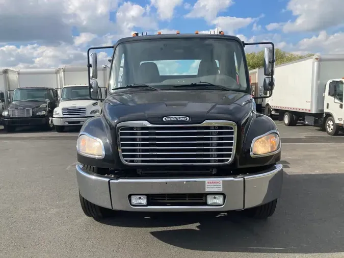 2018 FREIGHTLINER/MERCEDES M2 106