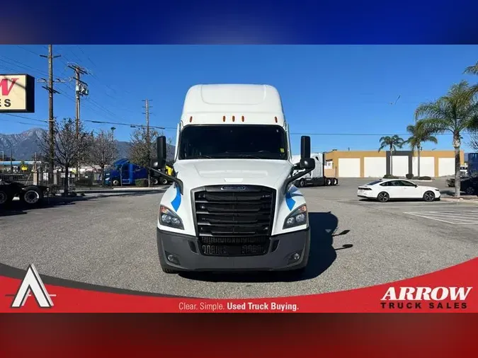 2021 FREIGHTLINER CA126