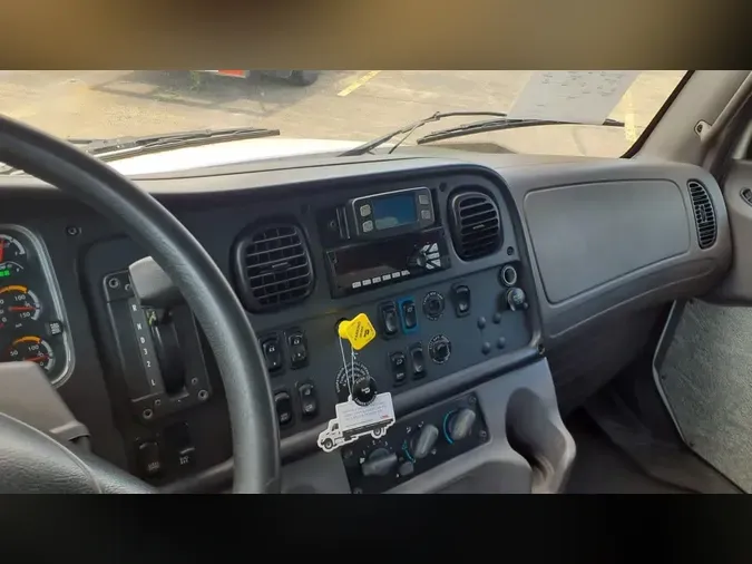 2019 FREIGHTLINER/MERCEDES M2 106
