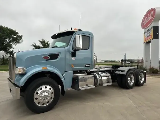 2022 Peterbilt 567