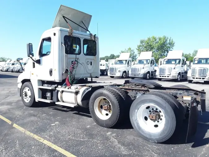 2019 FREIGHTLINER CASCADIA 125
