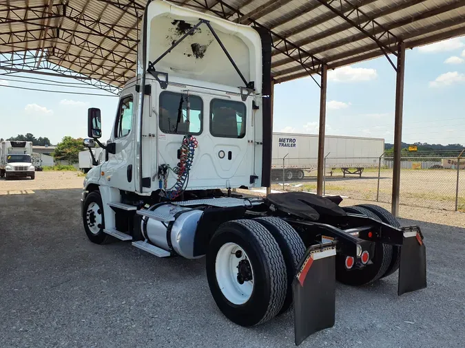 2018 FREIGHTLINER/MERCEDES CASCADIA 125