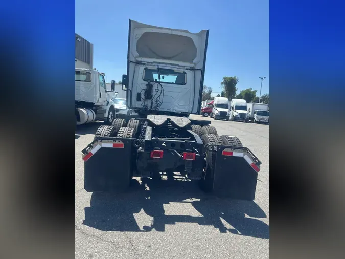 2020 NAVISTAR INTERNATIONAL LT625 DAYCAB T/A