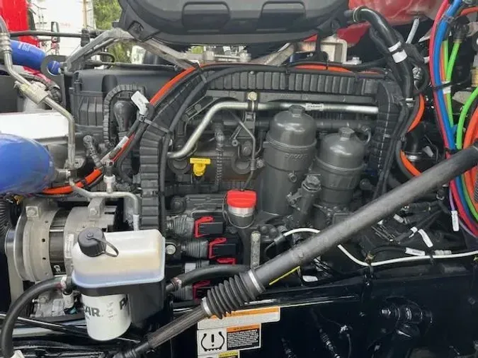 2023 Peterbilt 579