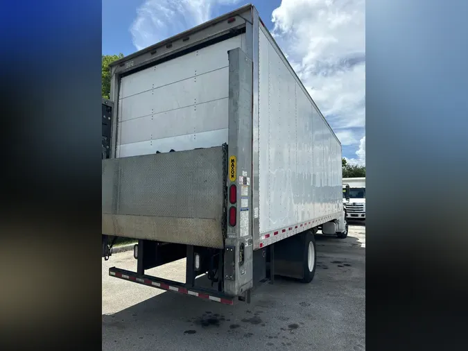 2018 FREIGHTLINER/MERCEDES M2 106