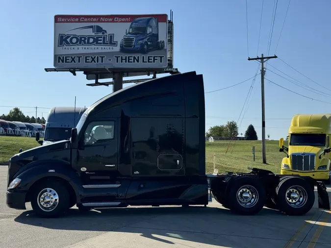 2022 KENWORTH T680